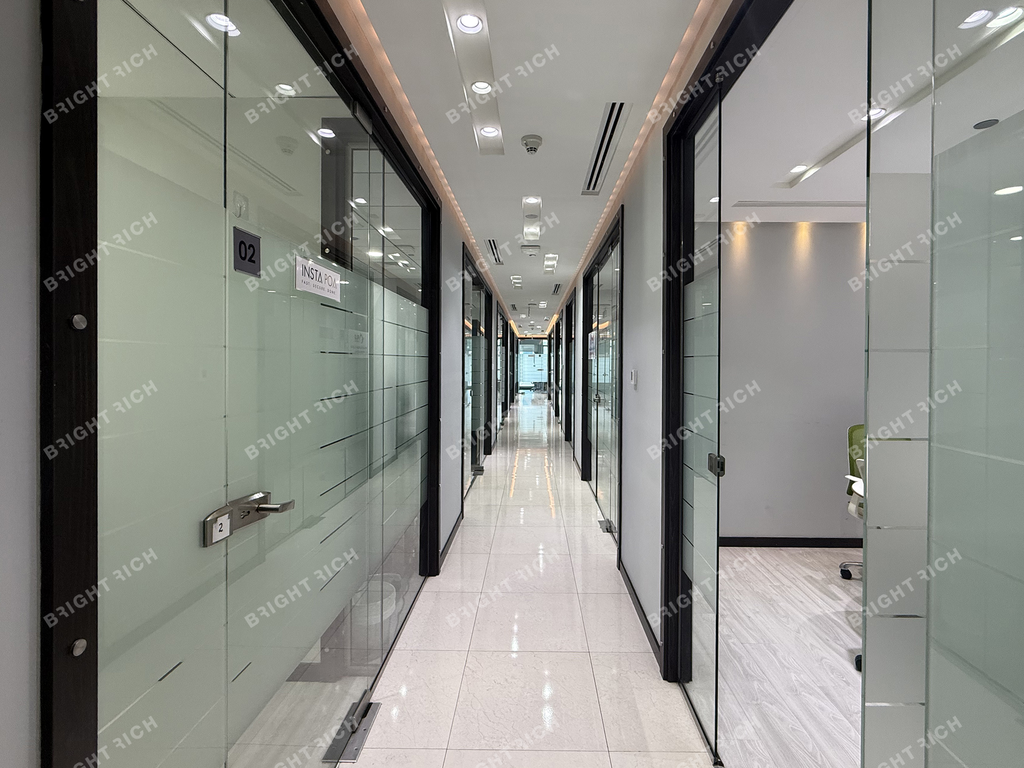 ONYX Business Center - 1