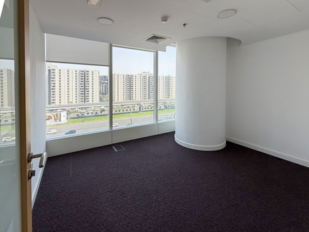 Офис 4nbsp232 sqft - 4
