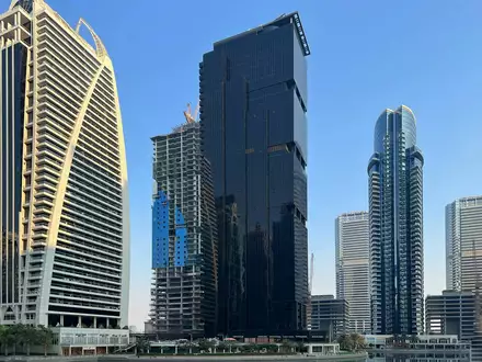 Jumeirah Business Center 1 в Дубае - 0