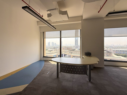 Офис 1nbsp266 sqft - 3