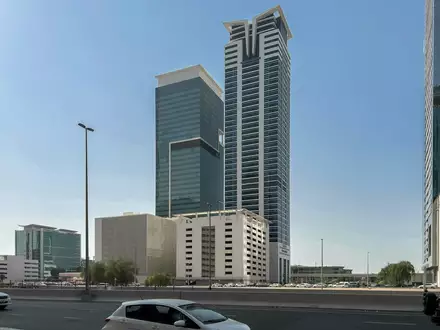 Single Business Tower в Дубае - 1