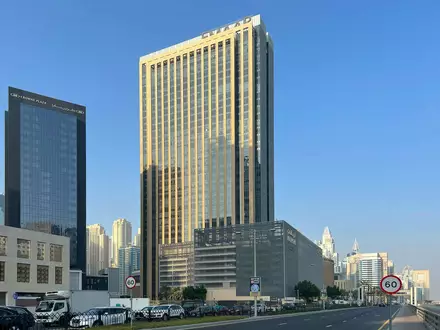 Marina Plaza в Дубае - 1
