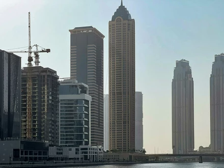 Churchill Executive Tower в Дубае - 2