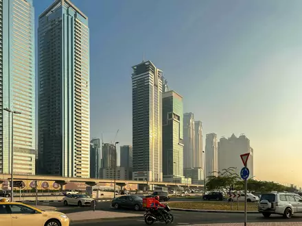 Single Business Tower в Дубае - 2