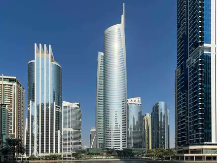 Almas Tower in Dubai - 3