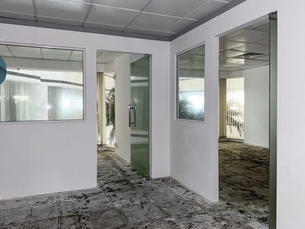 Офис 769 sqft - 1