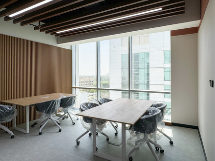 Офис 2nbsp724 sqft - 4