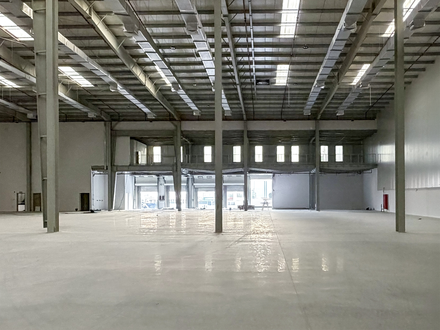 Складской комплекс 54nbsp5794 sqft - 2