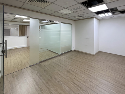 Офис 888 sqft - 2