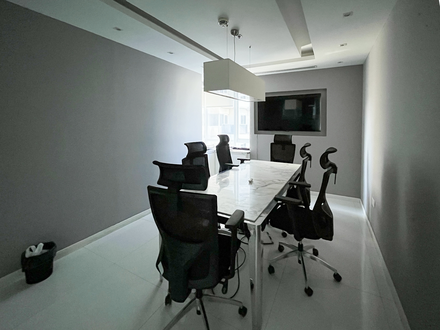 Офис 2nbsp900 sqft - 1