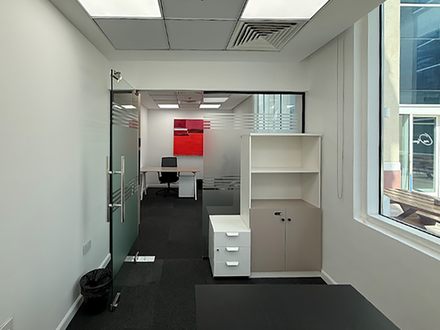 Сервисный офис 427 sqft - 2