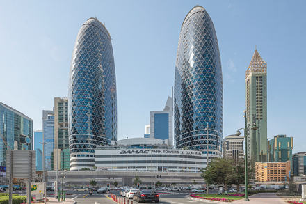 Бизнес-центр Damac Park Towers в Дубае - 1