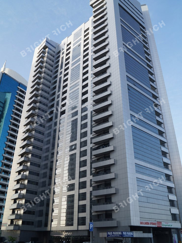 Al Warsan Building in Dubai