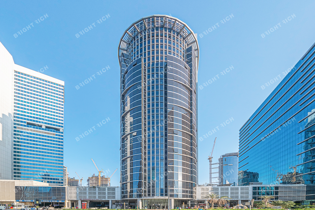 Silver Tower in Dubai