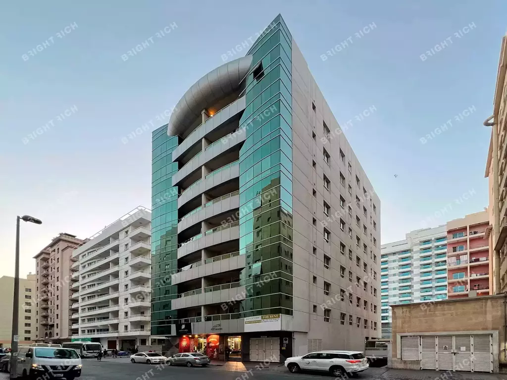 Al Bader Building in Dubai