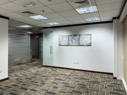 Офис 1nbsp625 sqft - 4