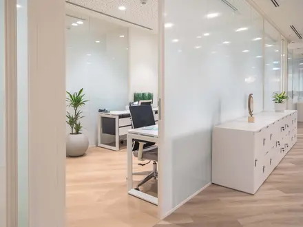 Сервисный офис 1044 sqft - 0